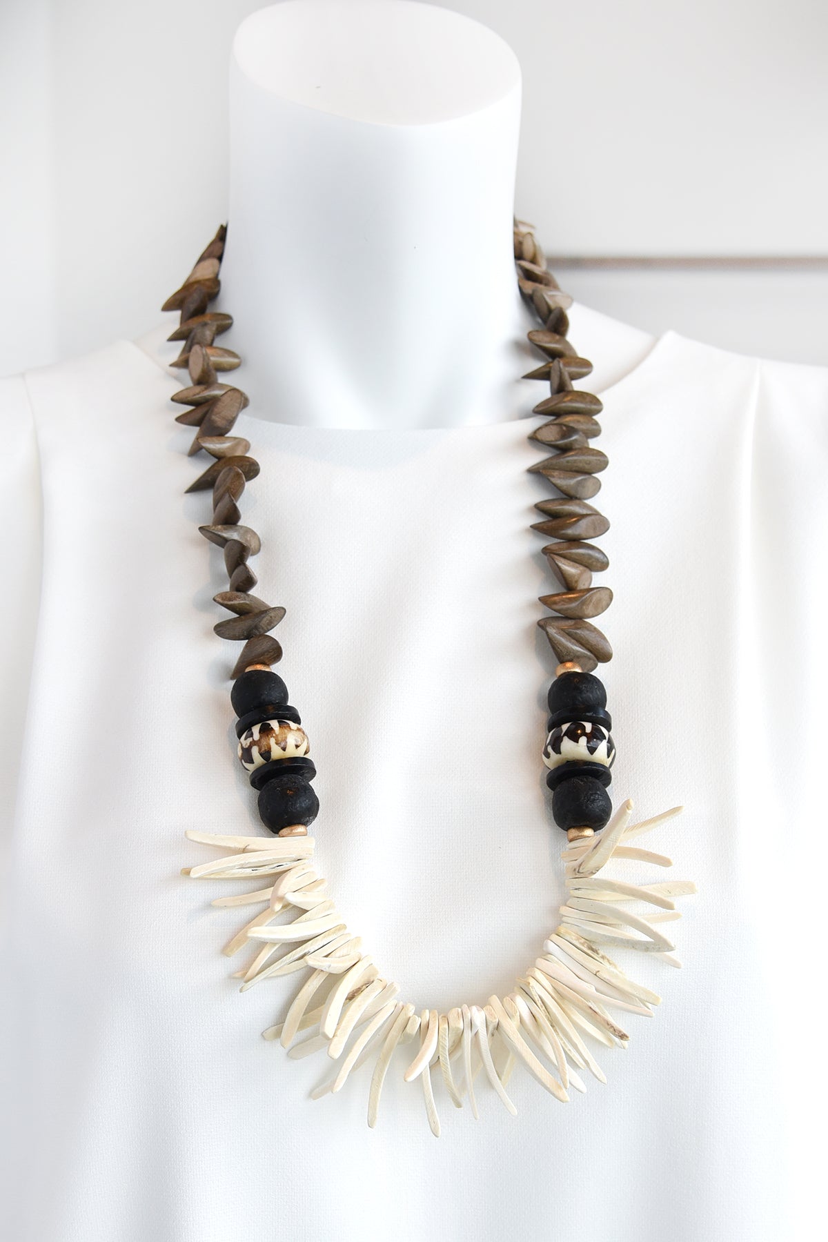 THE TAYLOR NECKLACE