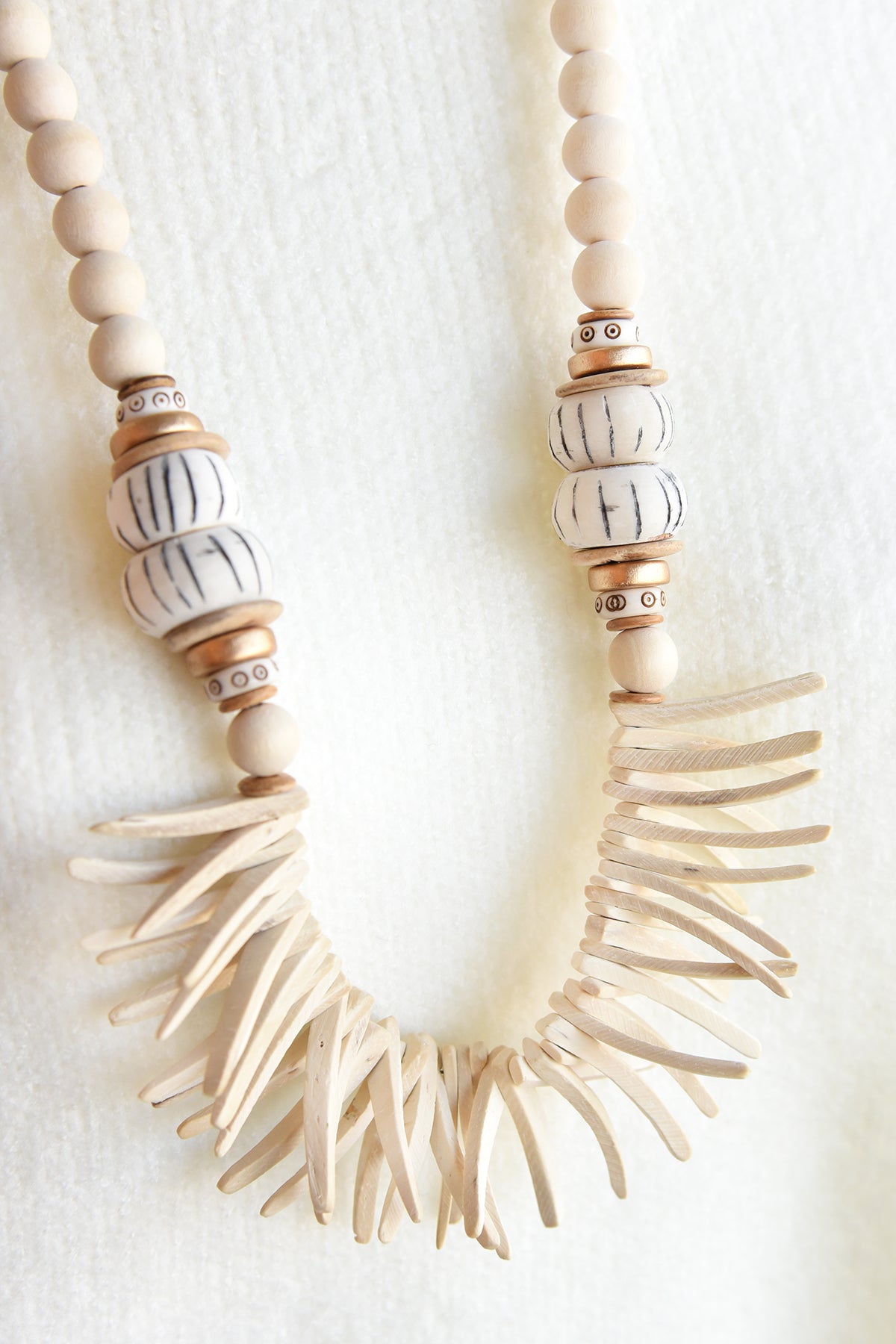 THE AVA NECKLACE