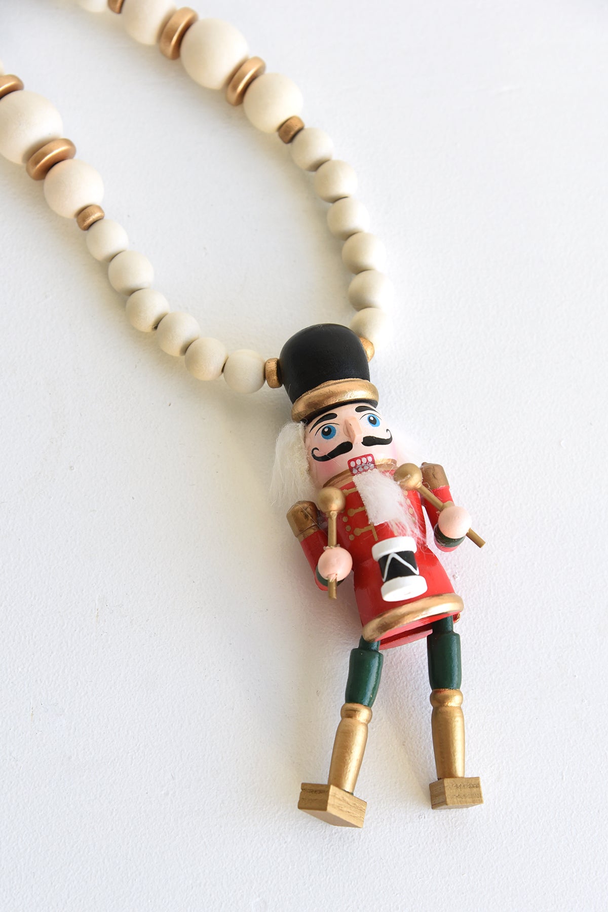 NUTCRACKER BEADED NECKLACE -RED