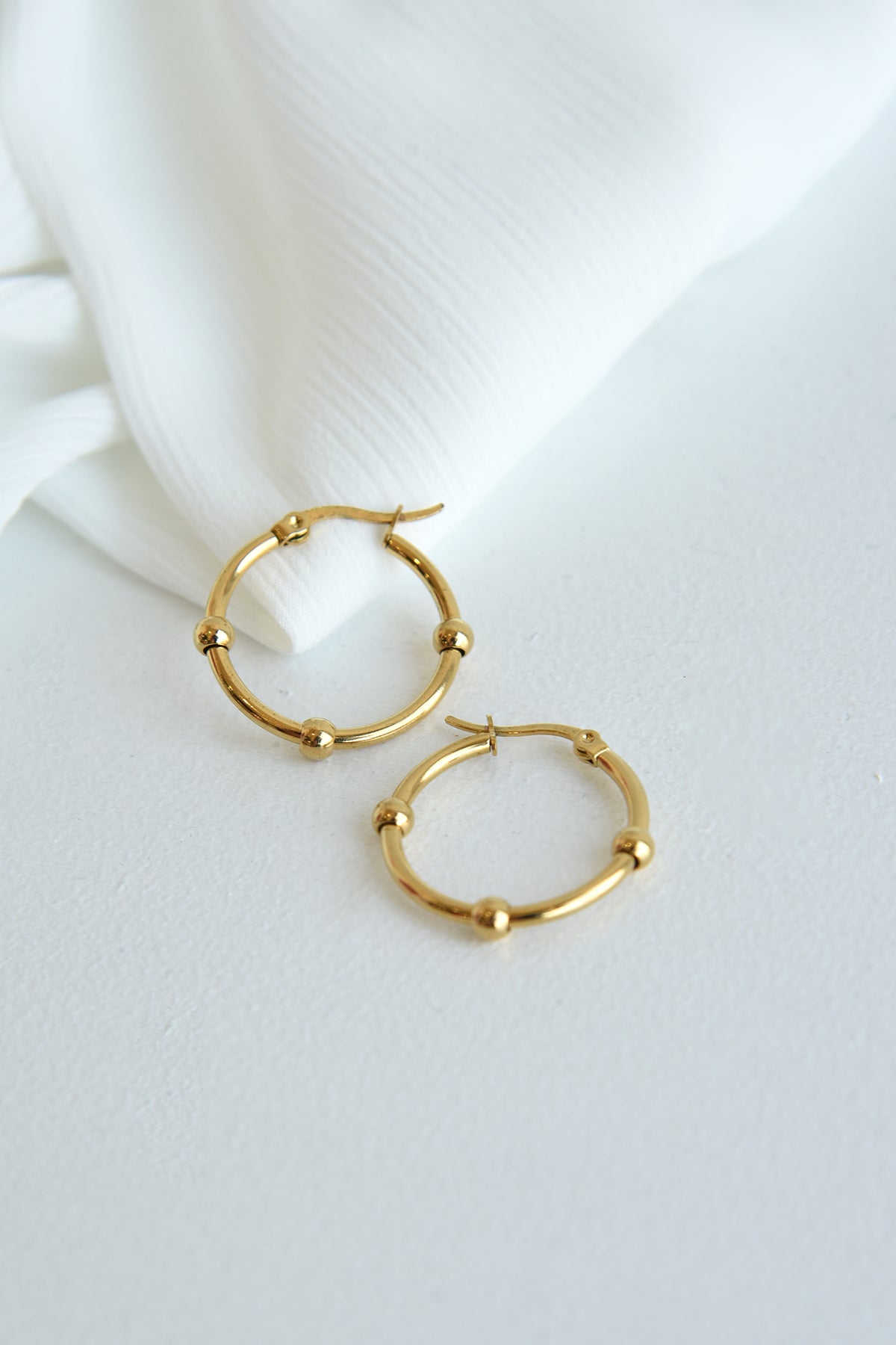 3 DOT HOOP EARRINGS