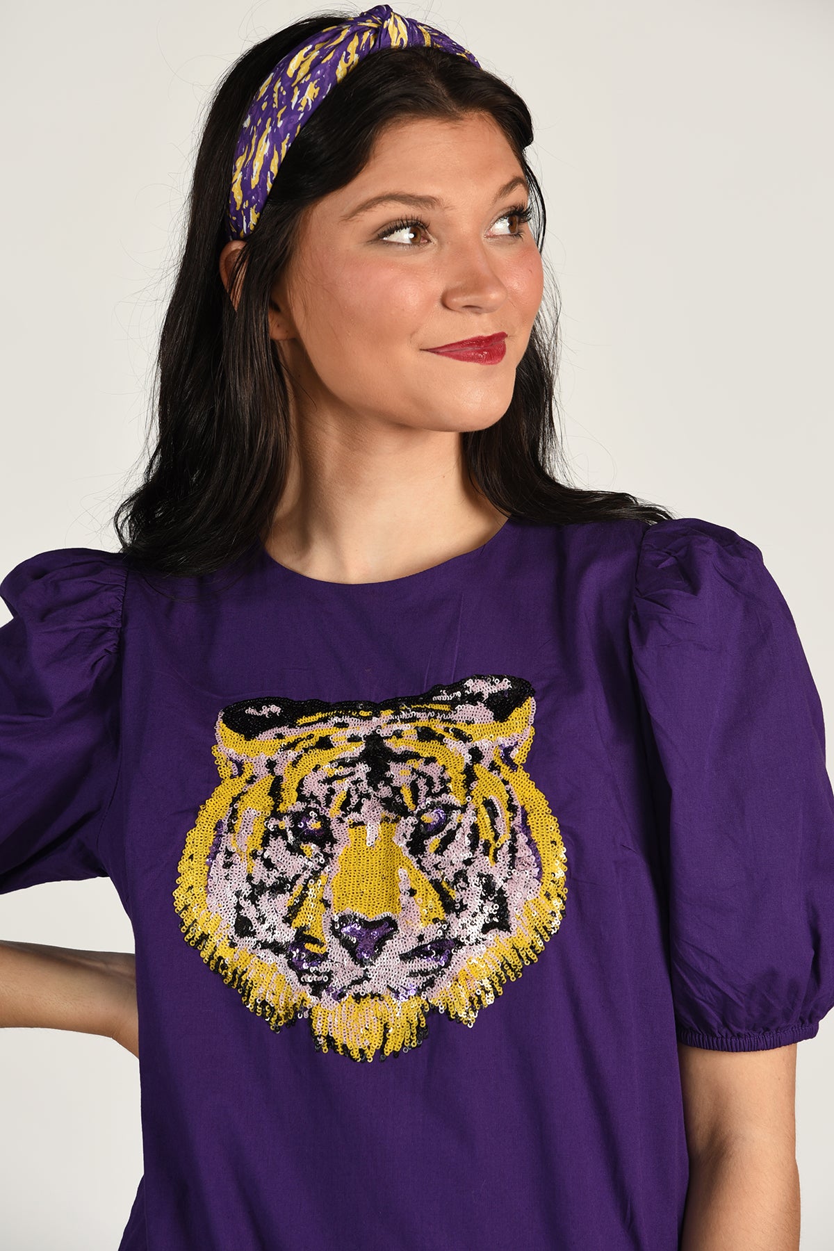 LSU SEQUIN PUFF SLEEVE DRESS