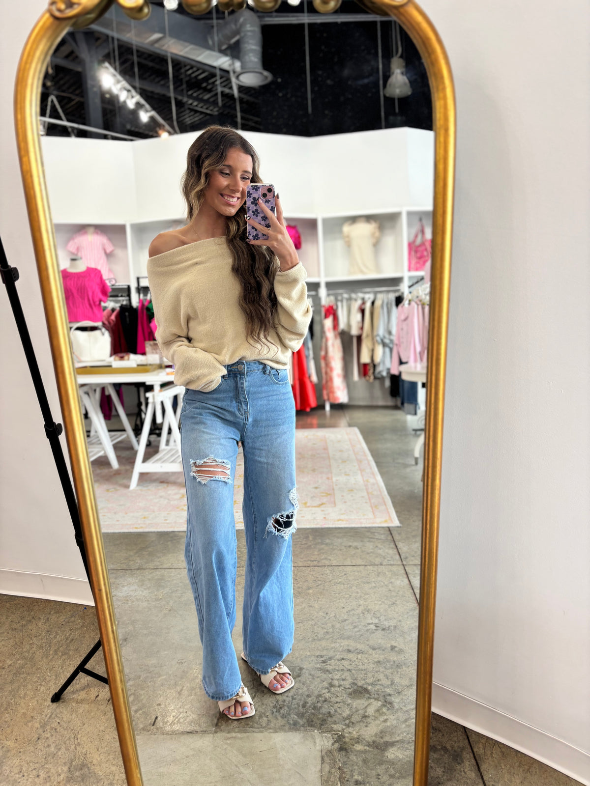CREAMY CASHMERE SWEATER