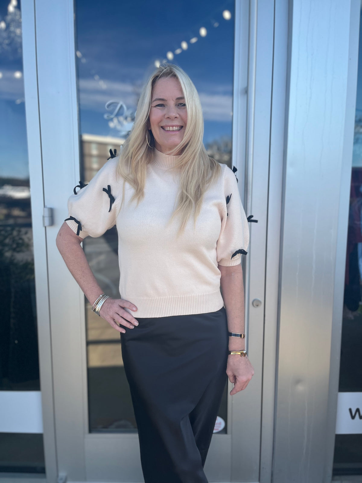 CREAM BOWTIE SWEATER