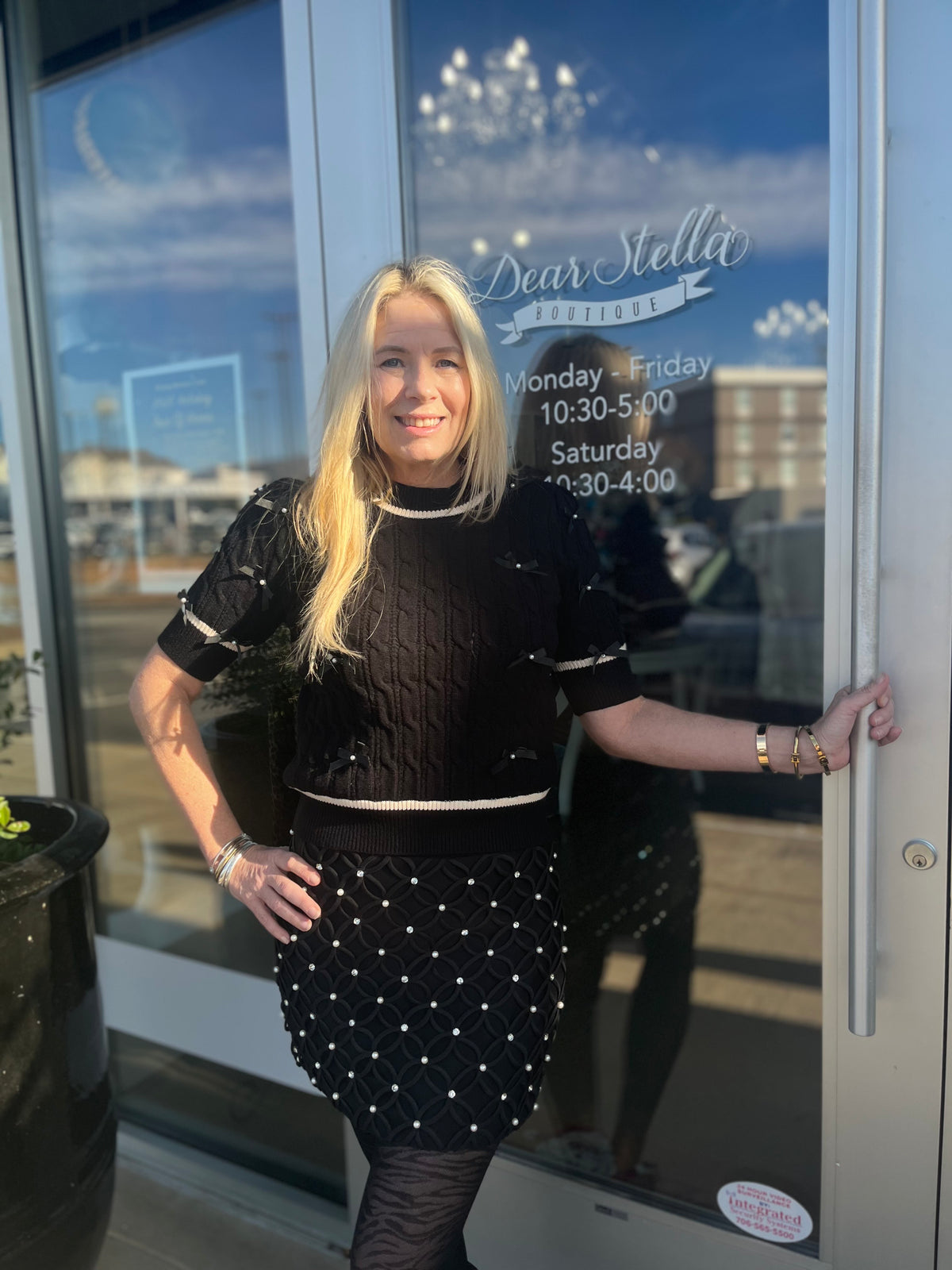 BLACK BOWTIE SWEATER