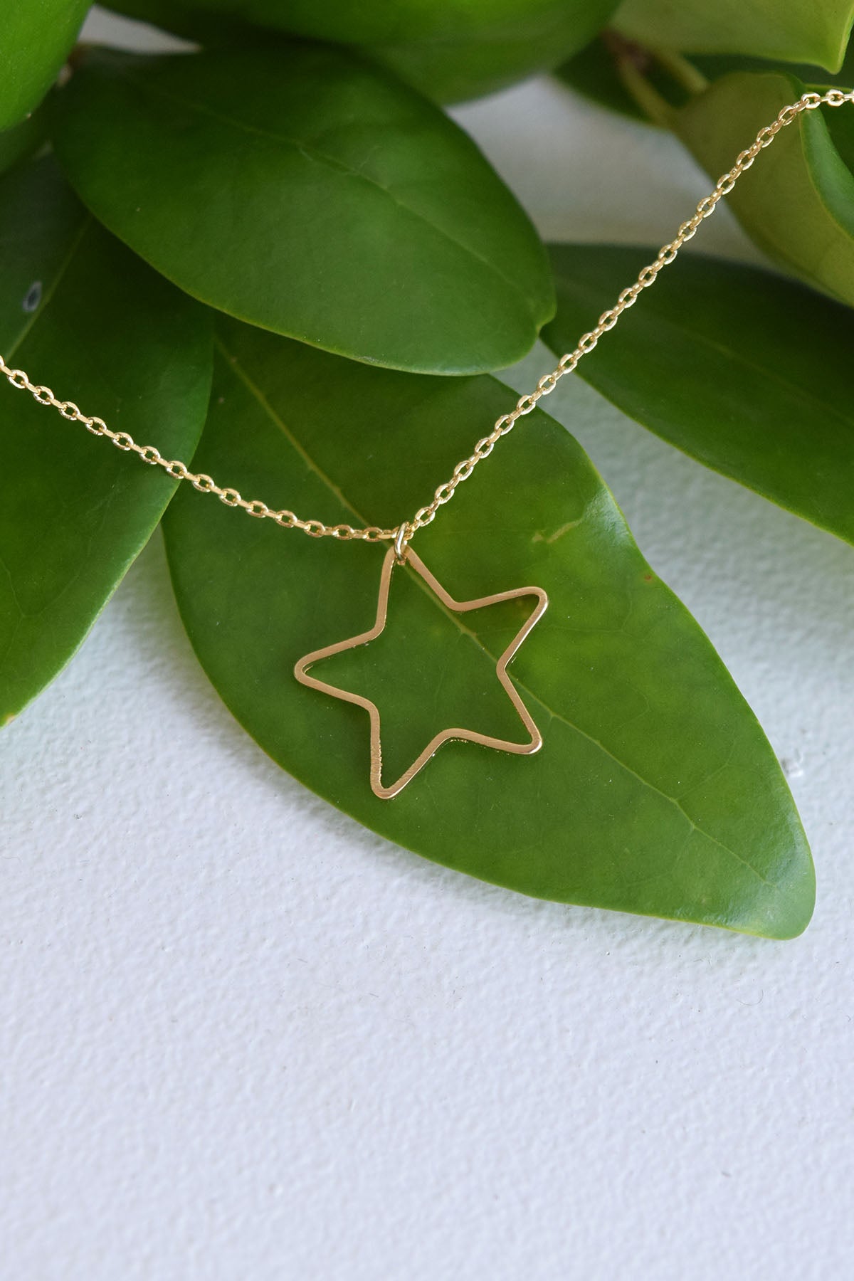 STAR GOLD DAINTY NECKLACE