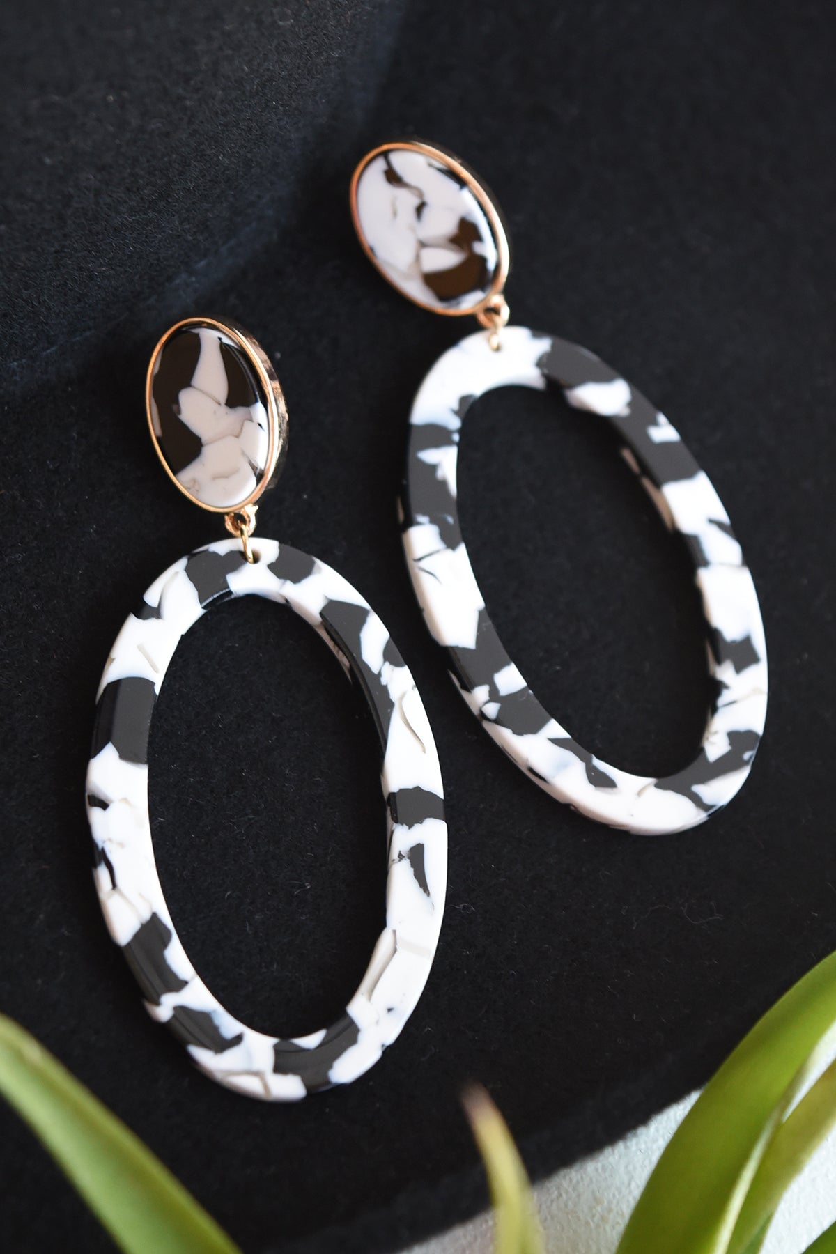 MARBLE OVAL EARRINGS