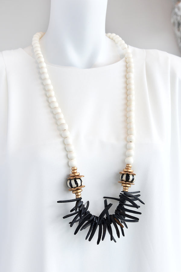 THE MADISON NECKLACE -WHITE