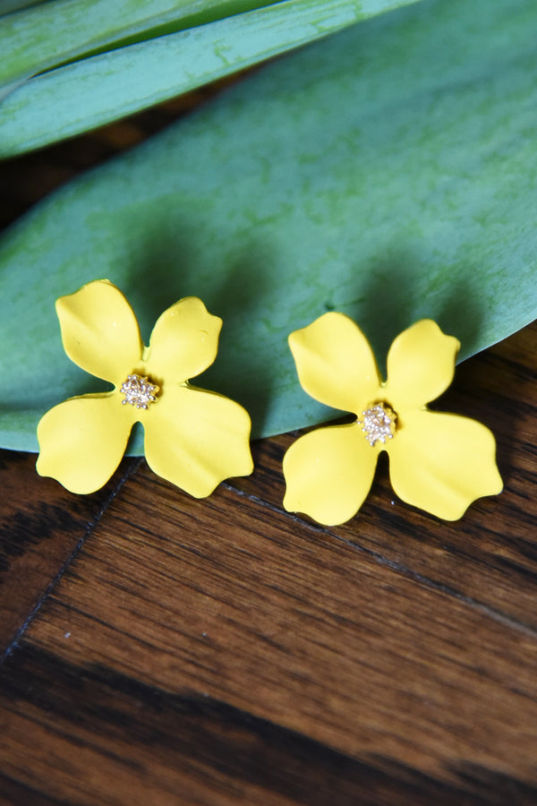 FLOWER STUD EARRING -YELLOW - Dear Stella Boutique