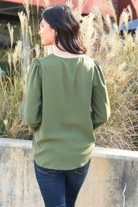 FUN VIBES TOP- OLIVE