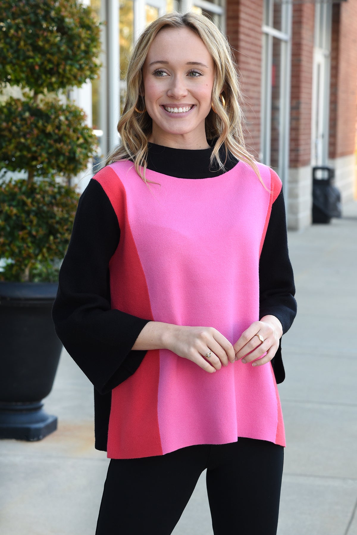 STAND OUT SWEATER -PINK/BLACK