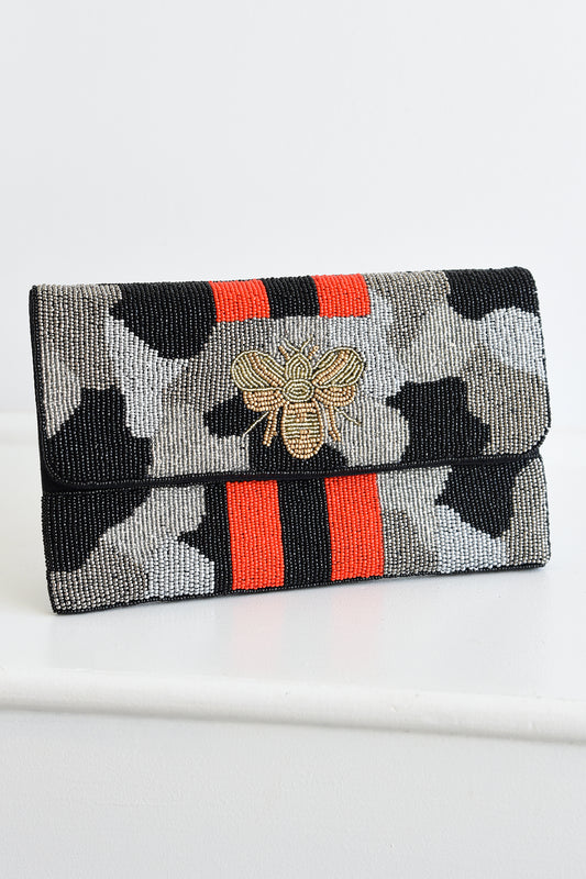QUEEN BEE BEADED CLUTCH - SILVER